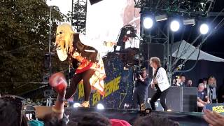 Blondie - Hanging On The Telephone (Paris, Rock en Seine festival, 22 Aug. 2014)