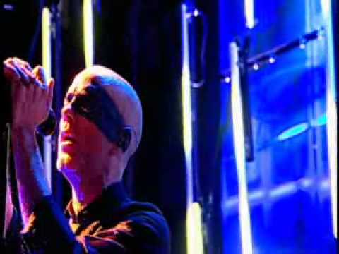 Leaving New York - from REM Live