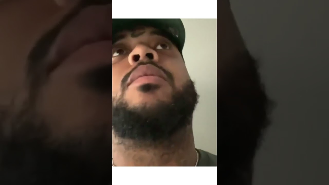 How DJ's be....(Don't forget to tip da bartender)