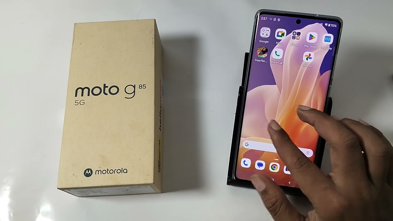 How to change app drawer in Moto G85 5G, Moto me app drawer kaise badlen