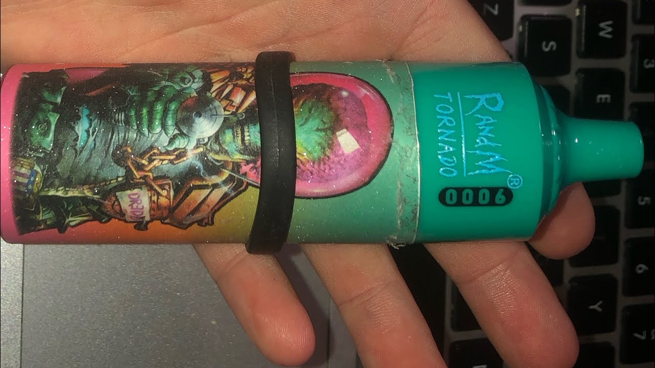 Vape reviews of R&M Tornado 9000 puff black dragon, ice￼