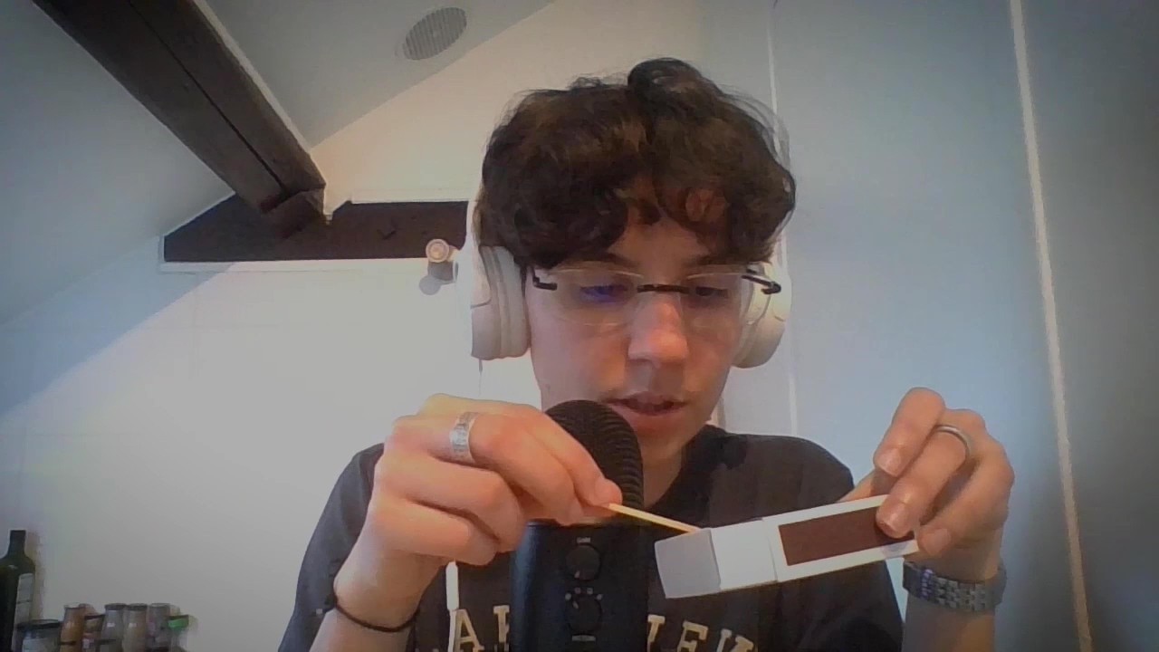 1h de triggers & chuchotements ASMR