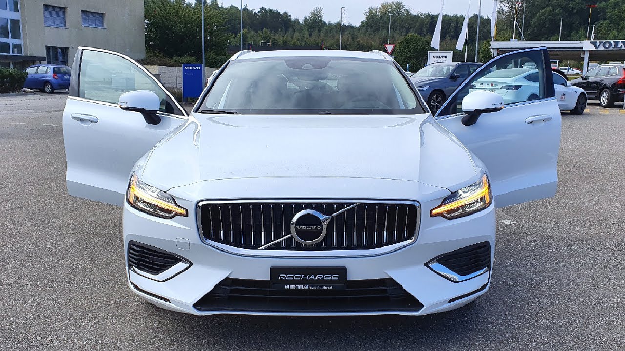 New Volvo V60 Plug-in Hybrid Recharge 2022 - YouTube