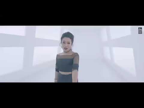 phone-mein-teri-photo-mummy-puche-beta-kon-hai-neha-kakkar-song-hd-with-nawajshaha-iran-indian-forma