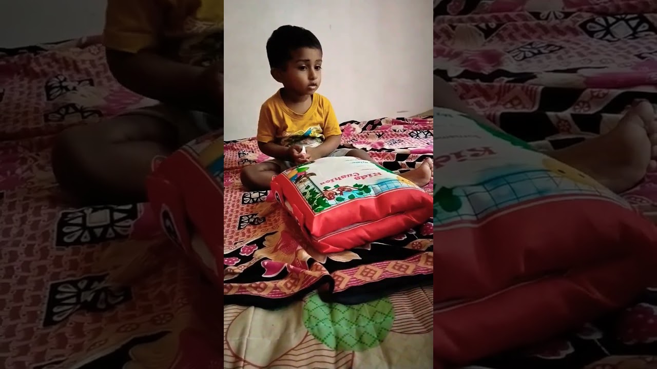 Baby learning pillow