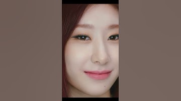 ITZY Chaeryeong 👄 just look at her