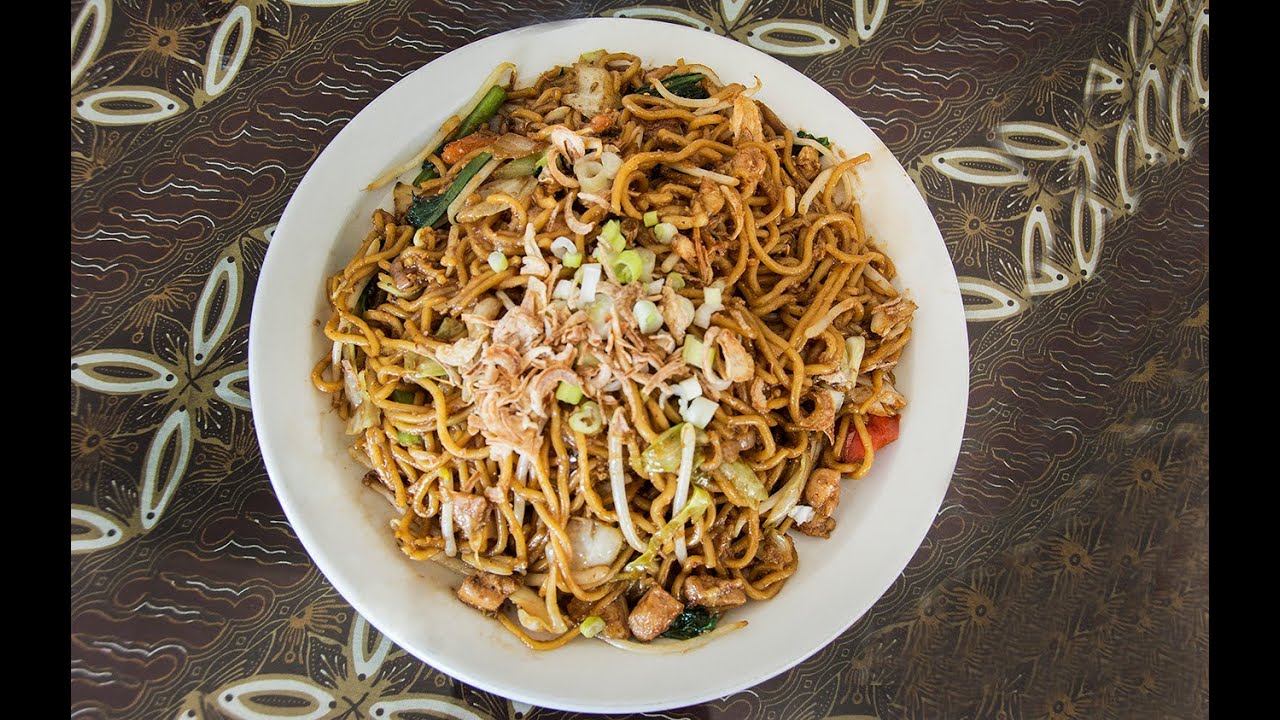 Javanese Fried Noodle of Padi Restaurant in San Leandro, California ...