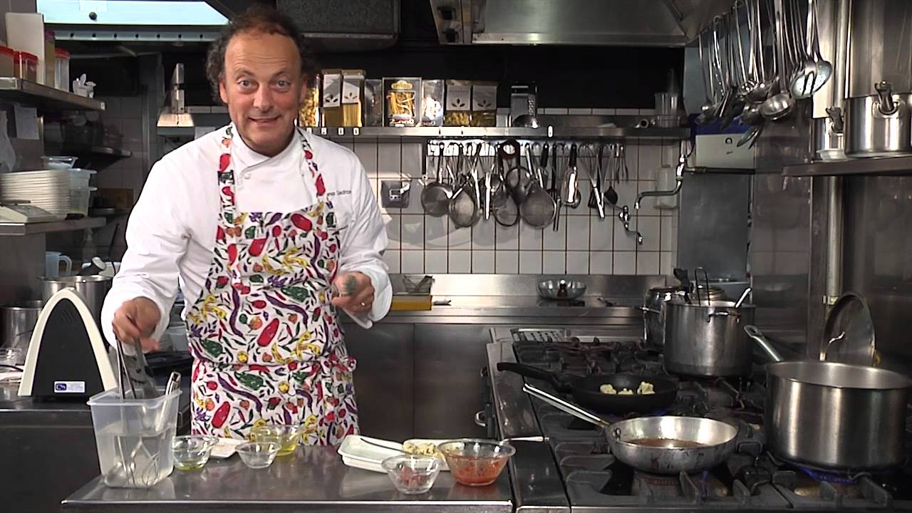 Zuppa di lenticchie con polpettine di seppia e ciauscolo Moreno Cedroni per Prometeo Energia