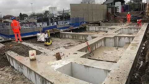 Acton Main Line Station