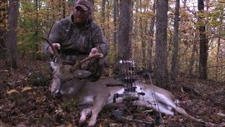Hunting Public land in Arkansas 19" wide buck with a bow self filmed