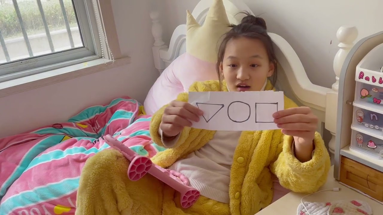 鱿鱼游戏抠糖饼挑战，锅都熬糊了也没成功，复活花1000你愿意吗