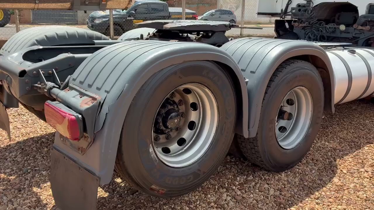 A VENDA SCANIA P340 6X2 2011 MANUAL / SUSPENSAO A AR