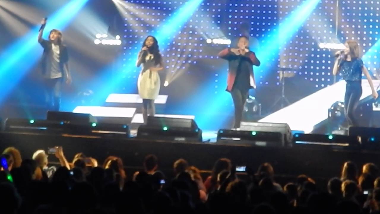 Kids United - Olympia - Faire des ricochets - Esteban Nilusi Gabriel Carla