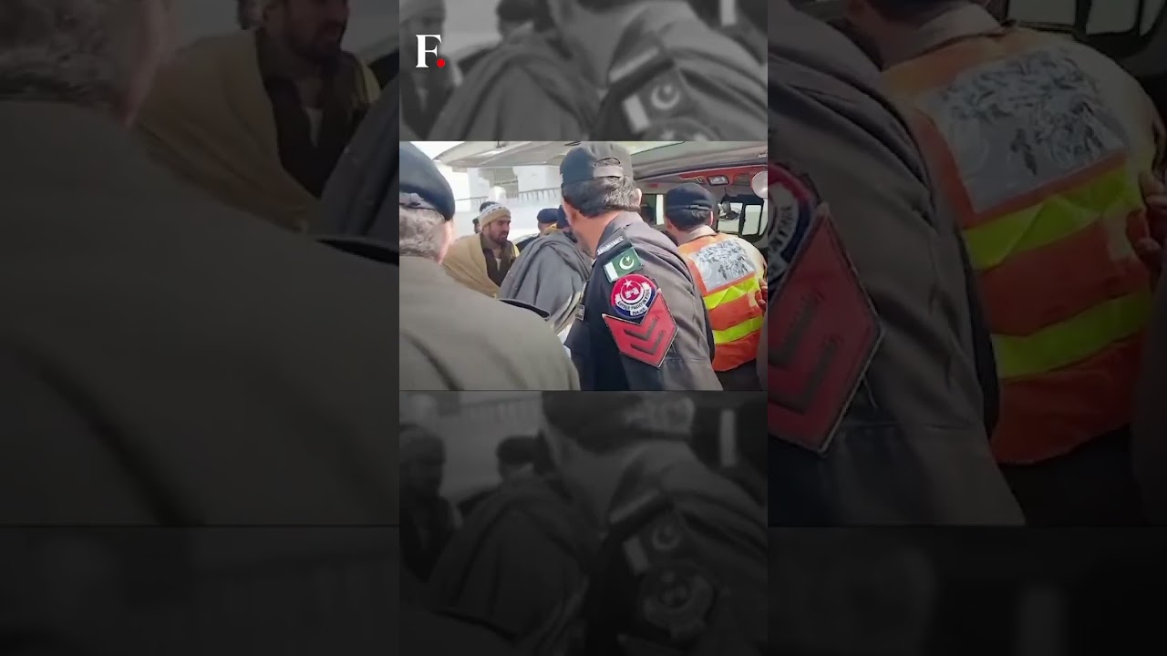 Pakistan: Militants Kill 10 in Police Station Attack | Subscribe to Firstpost