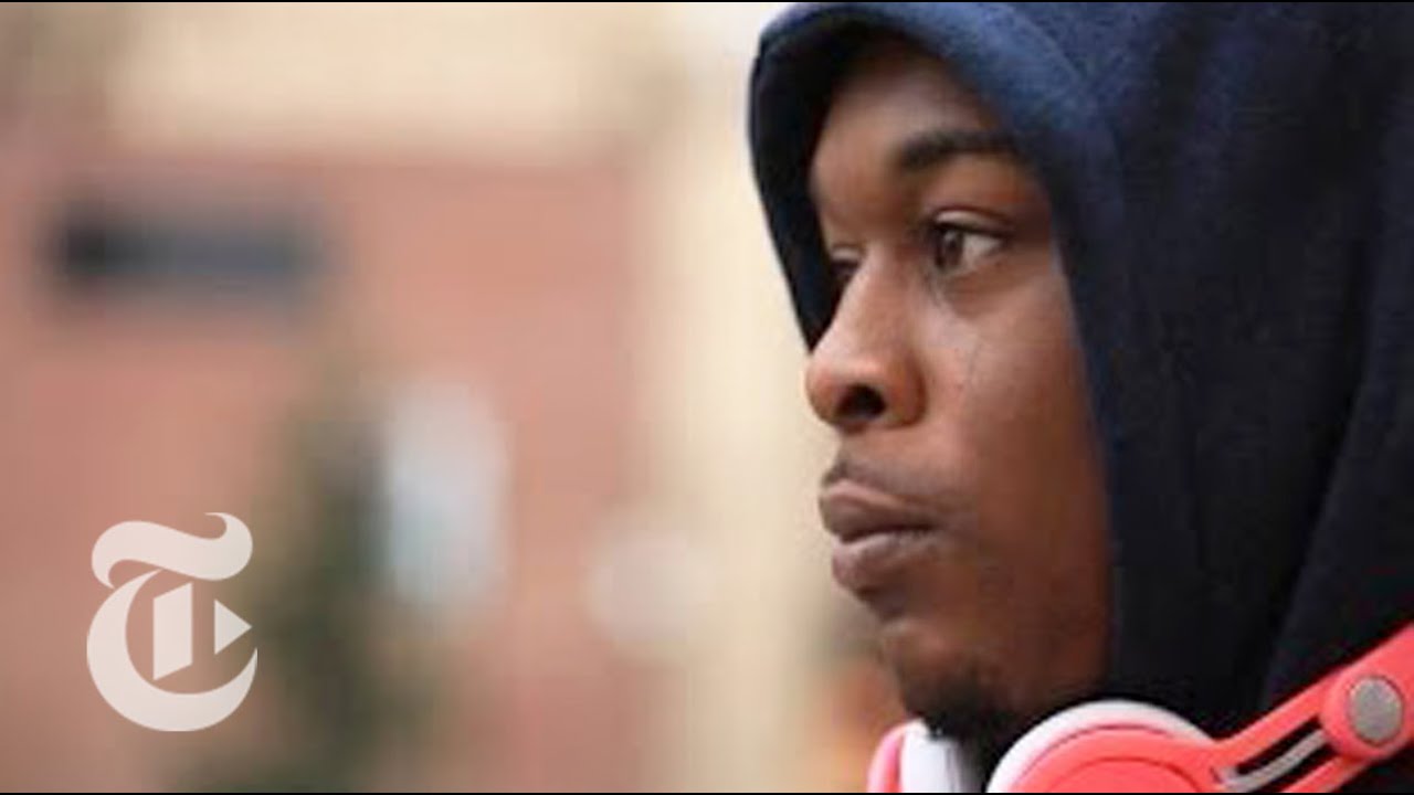 Mix and Match Style on Fordham Road in the Bronx | The New York Times