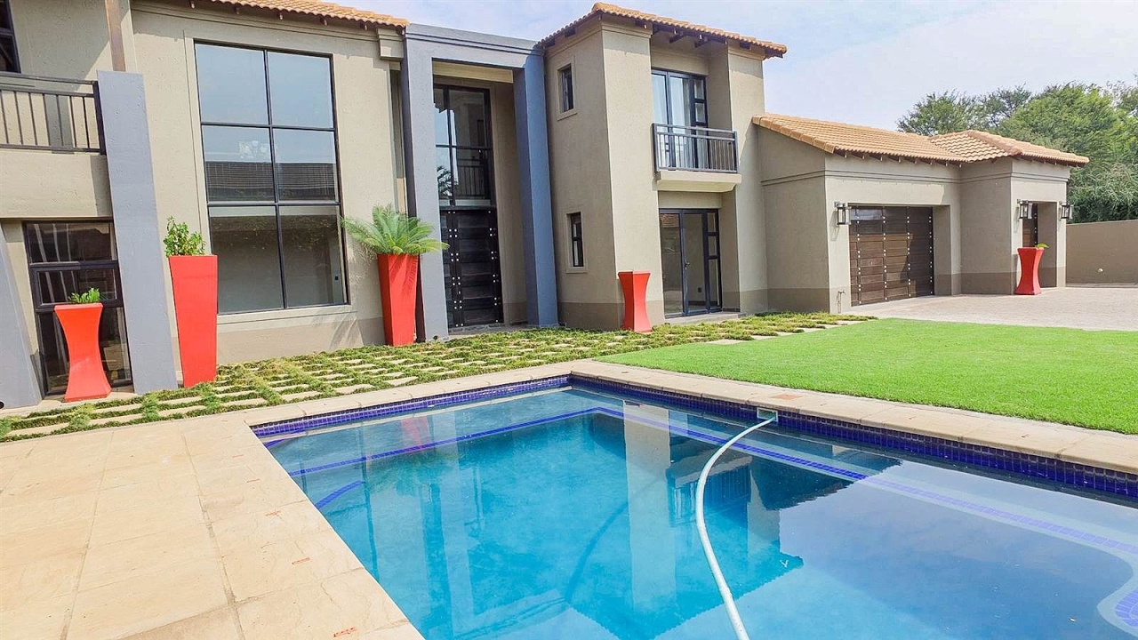 5 Bedroom House for sale in Gauteng Pretoria Silverlakes