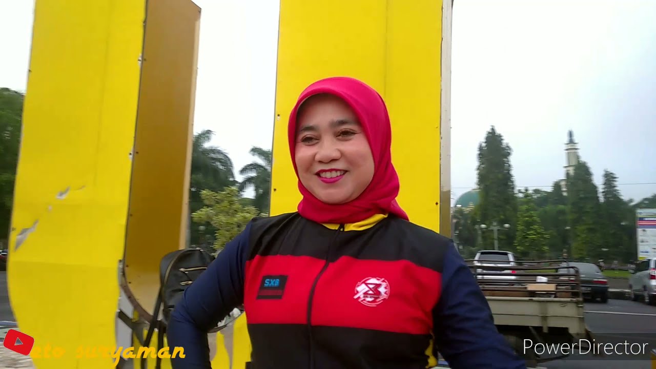 Fun Aerobic Alun-alun Ciamis - instruktur by : Elis Mom Nonon