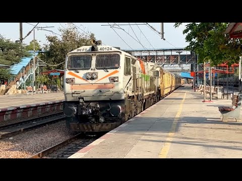 Unique Livery WDP4D 40124 TKJ - SGNR Express #indianrailways #wdp4d #irfbharat #trainvideos