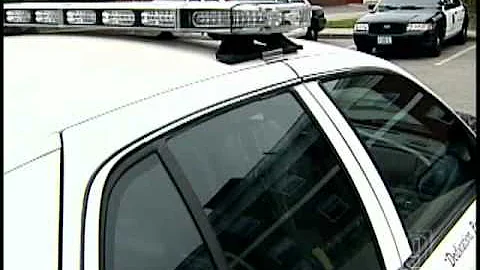 Police: Cuffed Prisoner Escapes Cruiser