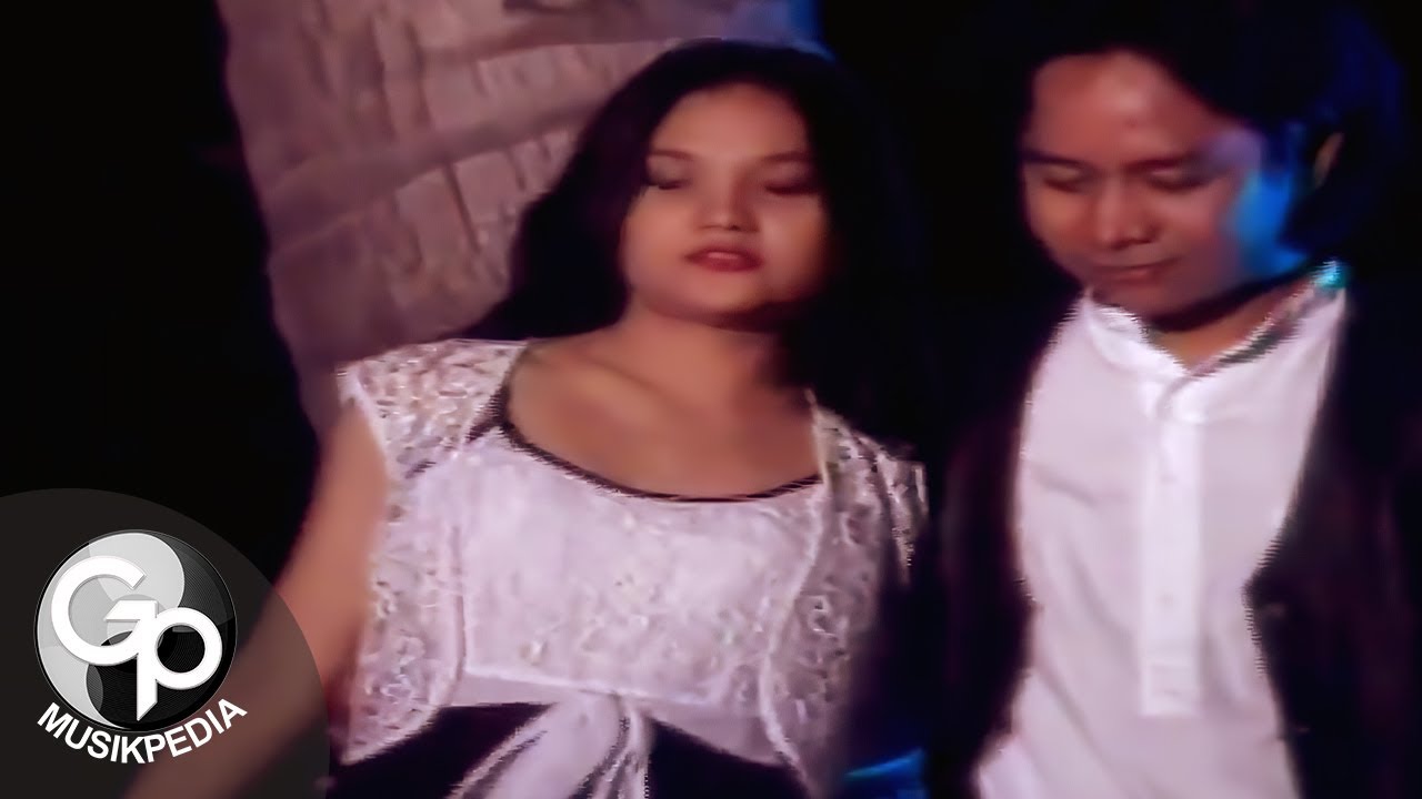 Irvan Mansyur S - Sejengkal Tanah (Official Music Video)