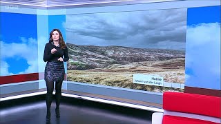 Keeley Donovan  Pantyhose & Mini Look North Weather 05Jan2024