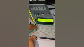 Flappy Bird on Arduino Uno | LCD + Buttons DIY Game 🎮🐦