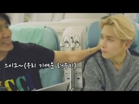 려지트 속 령구 귀여워하는 도내형