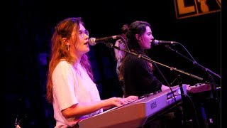 Download Lagu Lily \u0026 Madeleine - \ MP3