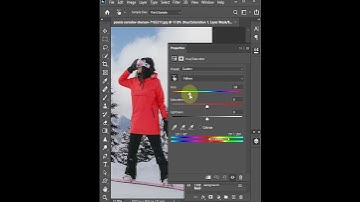 How to Keep One Color in Photo in Photoshop, #shorts