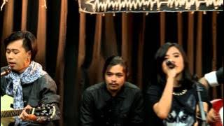 B-CLIP #96 KILLING ME INSIDE - Young Blood