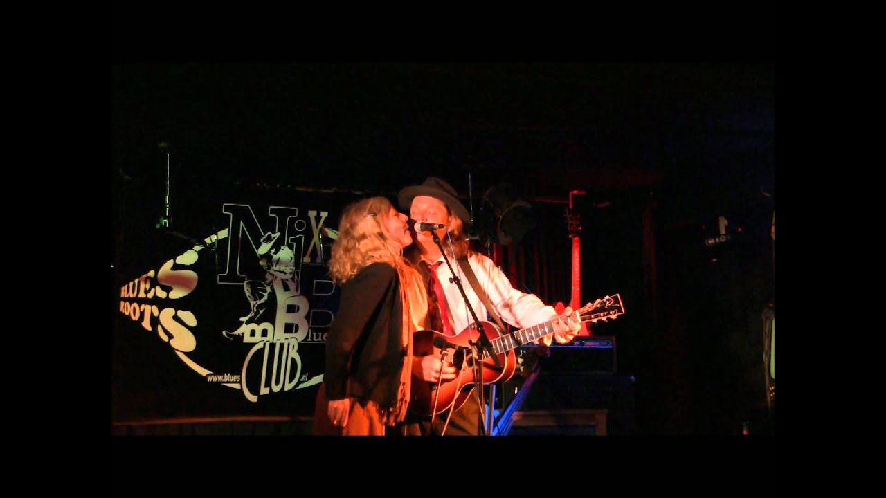 CATFISH KEITH & PENNY CAHILL - Satisfied, Tickled Too - Nix Blues Club - Enschede, NL Nov 14 2010 HD