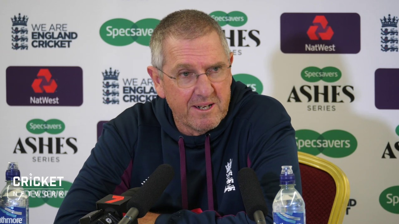 'Anything's possible': Bayliss says England can save the Test