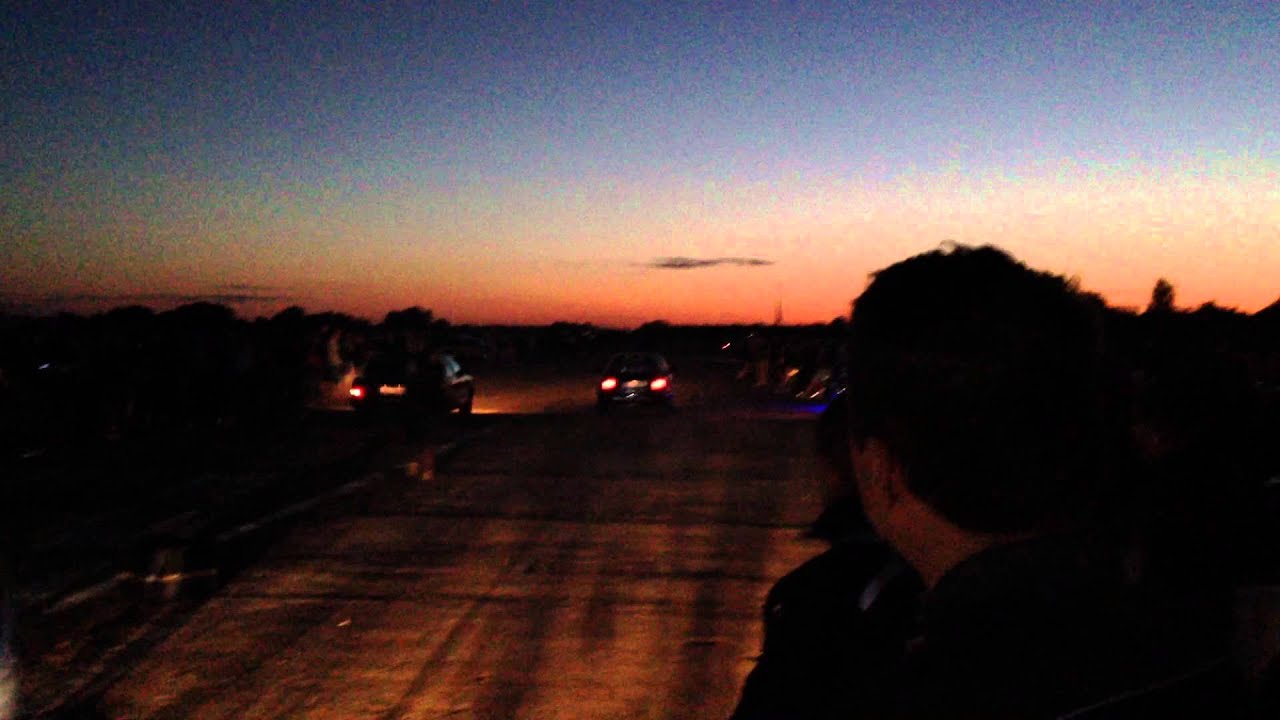 Audi 200 20 vt vs Audi S2 rumbula dragrace - YouTube