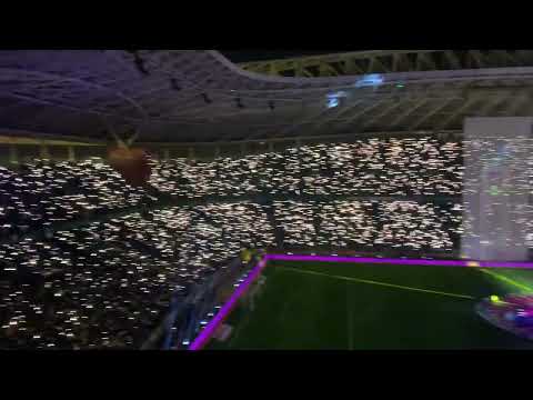 شاهد الفنان ألجيرينو Algerino يلهب الحفل الختامي لشان الجزائر Chan Caf 