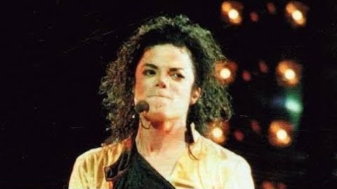 Michael Jackson -Wanna Be Startin Somethin Live in Bangkok (August ,24,1993)(Snippets) (HD)