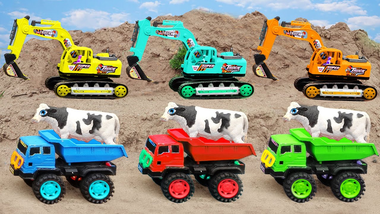 صورة فيديو : Car toy | Tractor, excavators, cranes and dump trucks unite to find the cow – Toy for kids