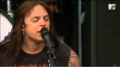 Bullet for my Valentine-Begging For Mercy Live!
