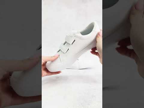 Дитячі кросівки кеди, білі, легке взуття для хлопчиків і дівчат на липучці в РОЗМІЛІ:37, видео 1
