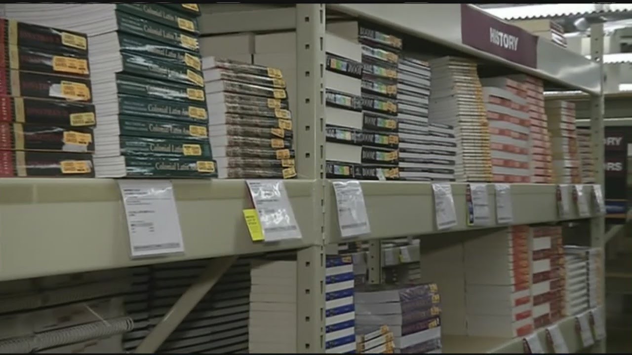 College students struggling more than ever to afford text books