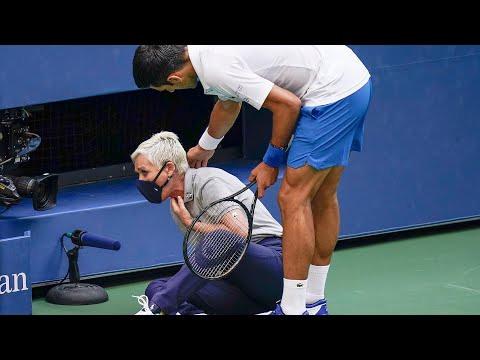 Djokovic descalificado en el US Open por dar un pelotazo a una juez de línea