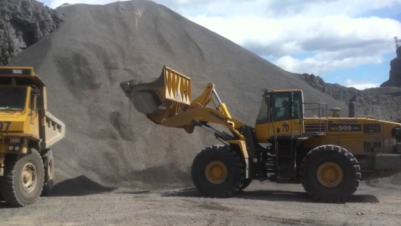 Komatsu WA500 2012 wheel loader and Caterpillar 769C YouTube