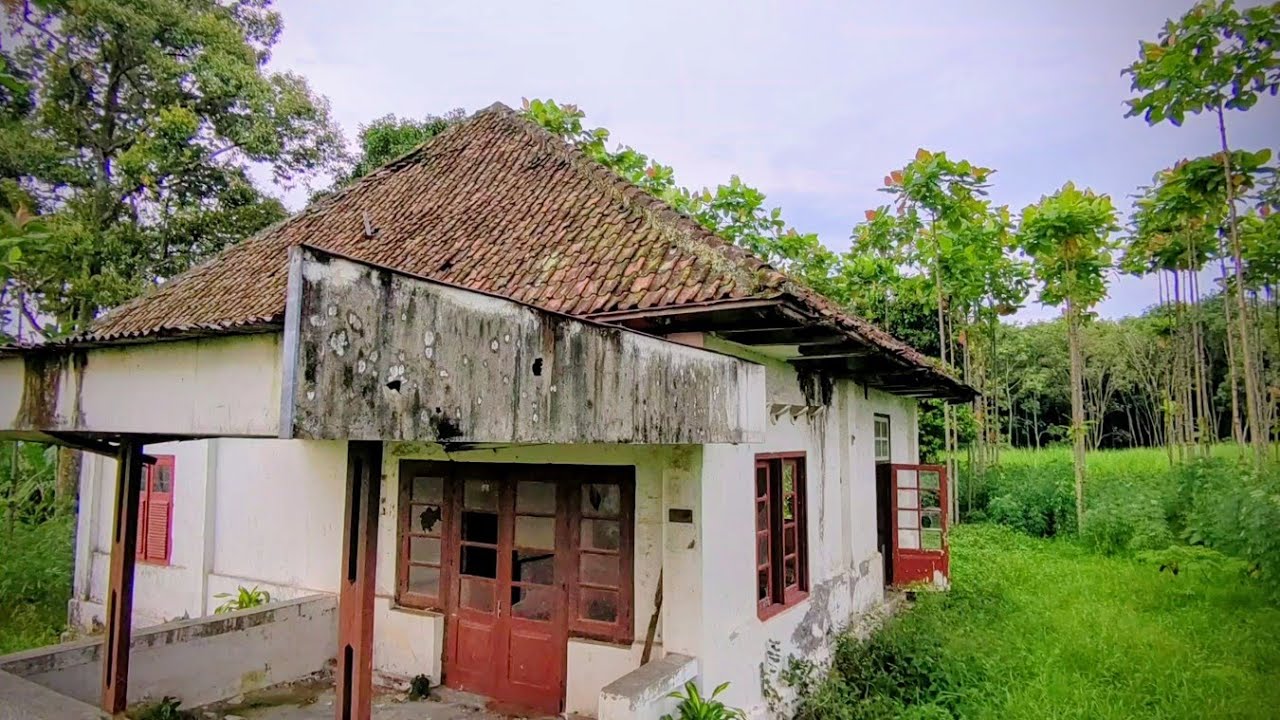 Rumah Eks. Dinas Karpim / Loji | Peninggalan Zaman Belanda di Desa Sepawon Plosoklaten Kediri 