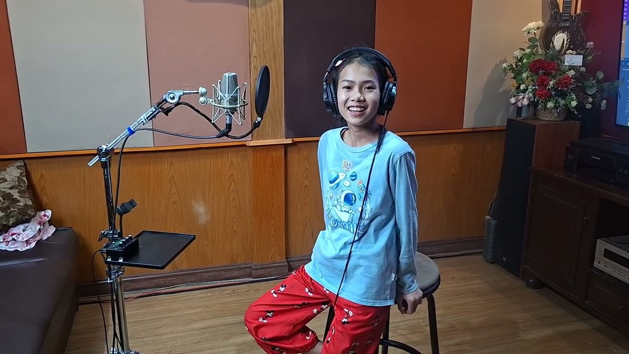 ธิดาลาวใส่เสียงหลวงพ่อใหญ่ชัยมงคล #บ้านศรีวิไล #เคศรีวิไล#ธิดาลาวศรีวิไล  