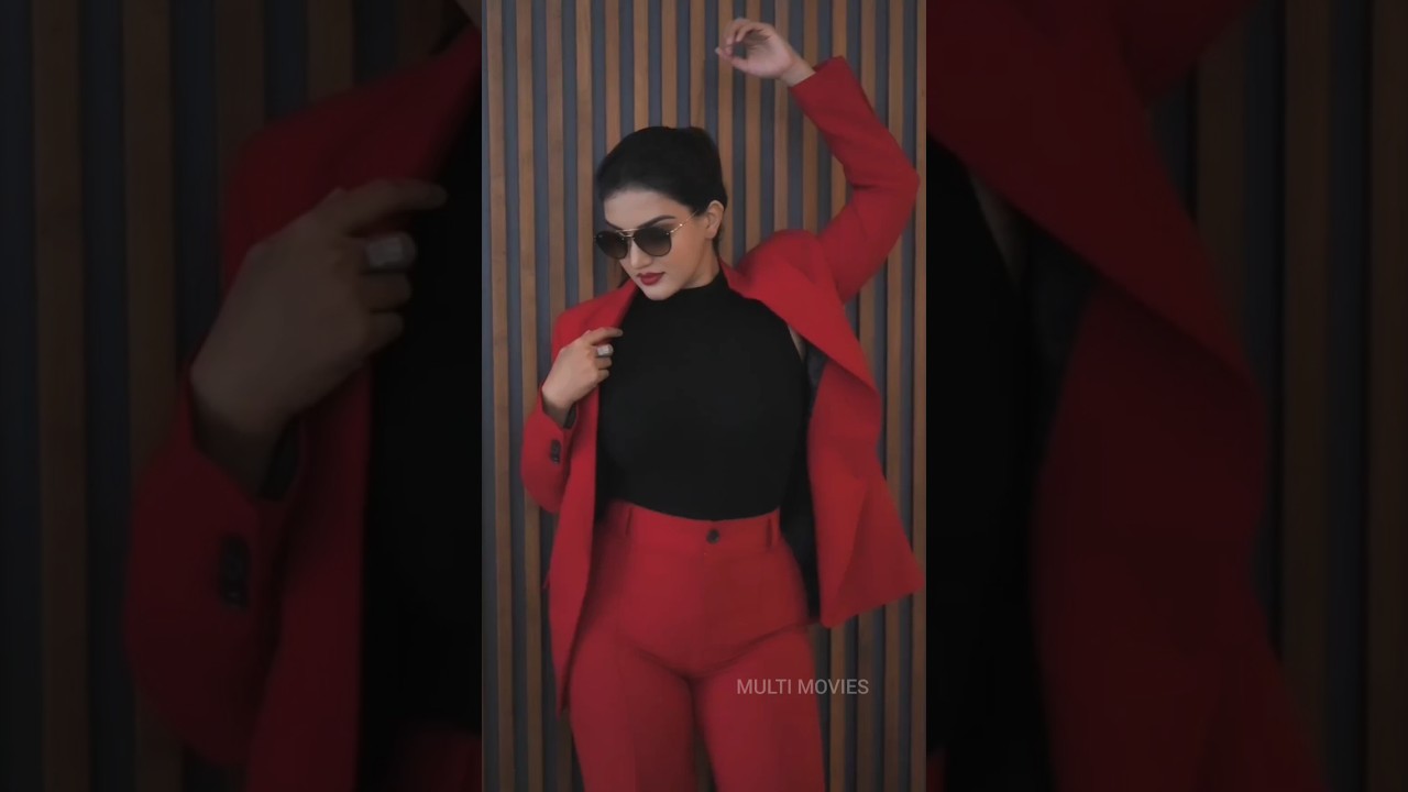 Honey rose 😉😚🤩 stunning look's 