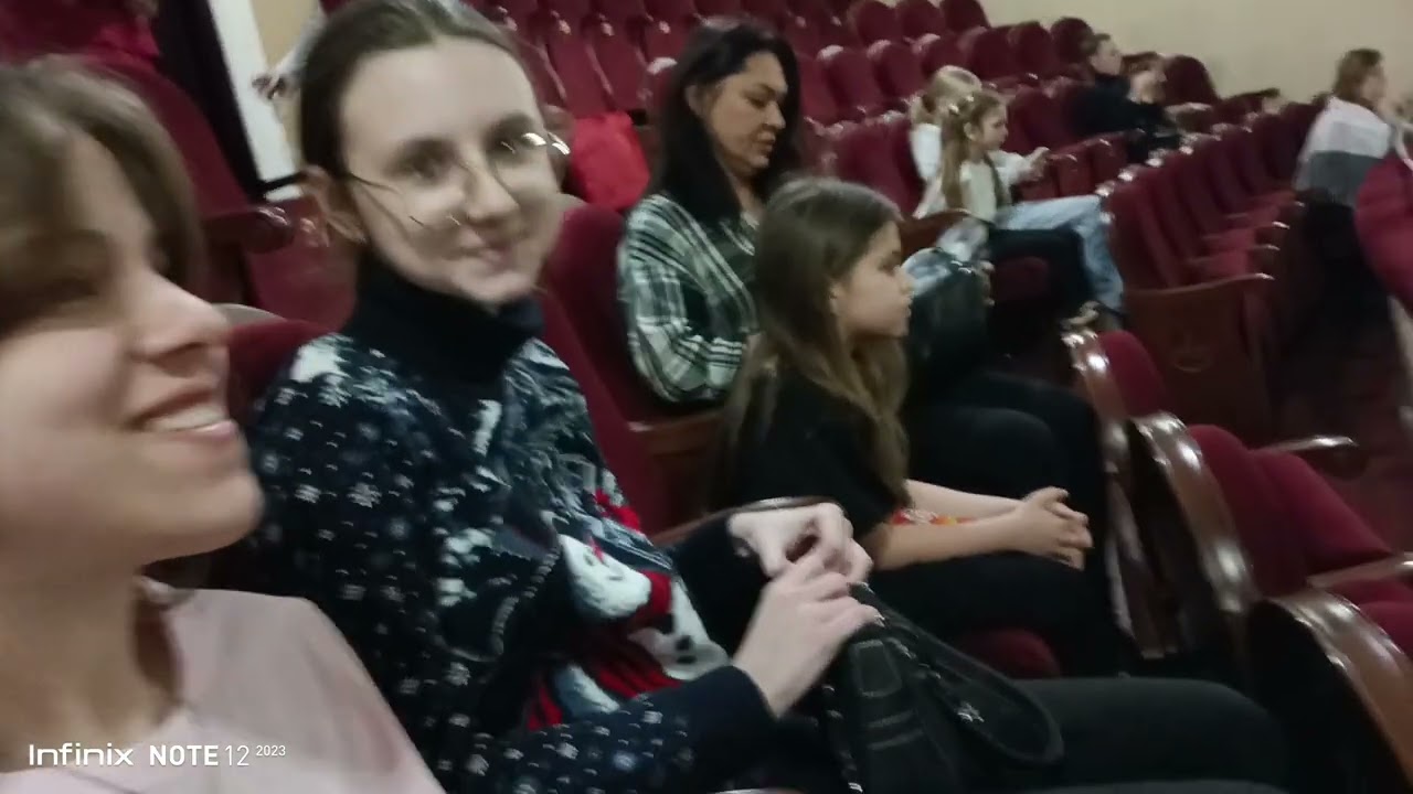 #театр #втеатрсвнучками