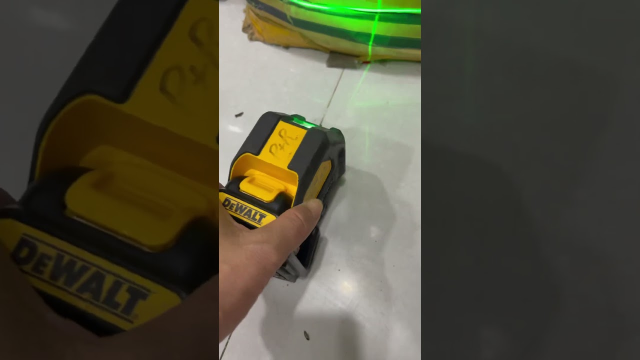 Laser dewalt dw088LG lướt + pin giá 1tr9 0903397180 