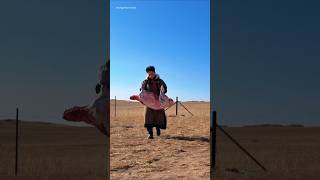 Kehidupan di Suhu −50°C… Perjuangan Bertahan Hidup Sehari-hari Seorang Pria Mongolia ❄️