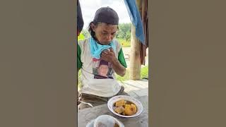 Nikmatnya Makan Bareng Petani di Gubuk Sawah Desapenari #shorts #makan #makanenak #gubuk