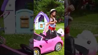 Maya está buscando un unicornio para conducir su carruaje