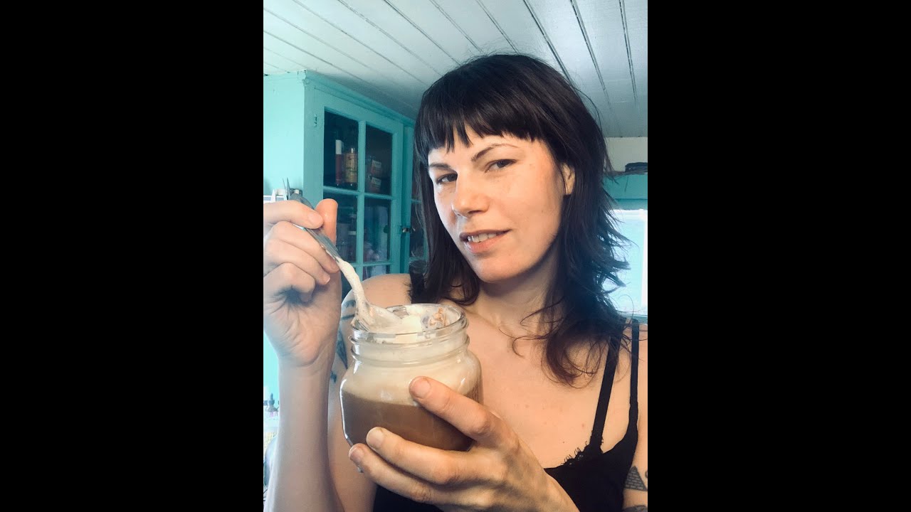 Herbal hot chocolate, this herbalists' favorite treat!